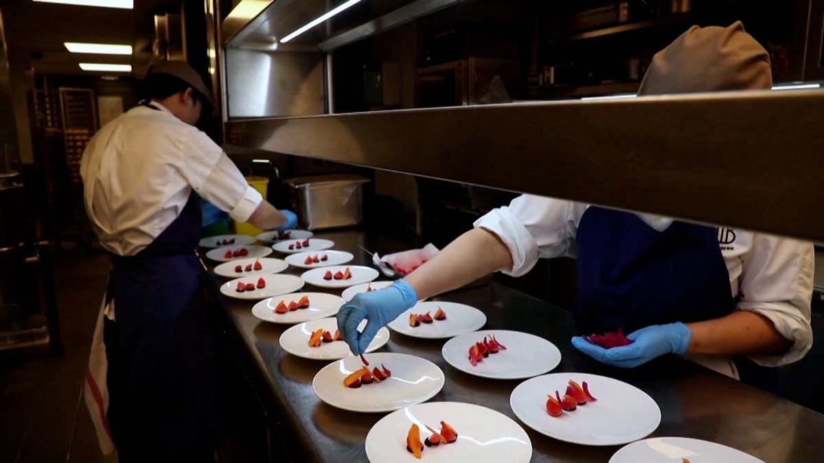 Restaurace na Eiffelovce chce bojovat s klimatickou krizí. Mění přístup k jídlu